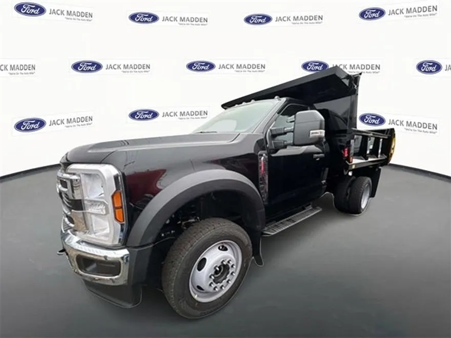 2024 Ford F-550 photo 1