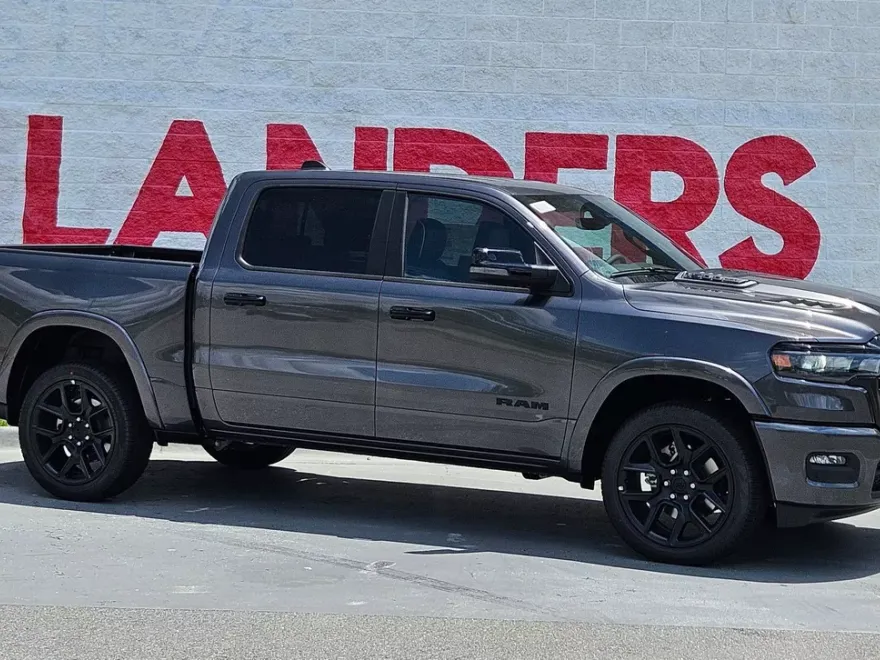2025 Ram 1500 Laramie photo 1