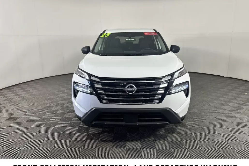 2025 Nissan Rogue AWD S photo 1