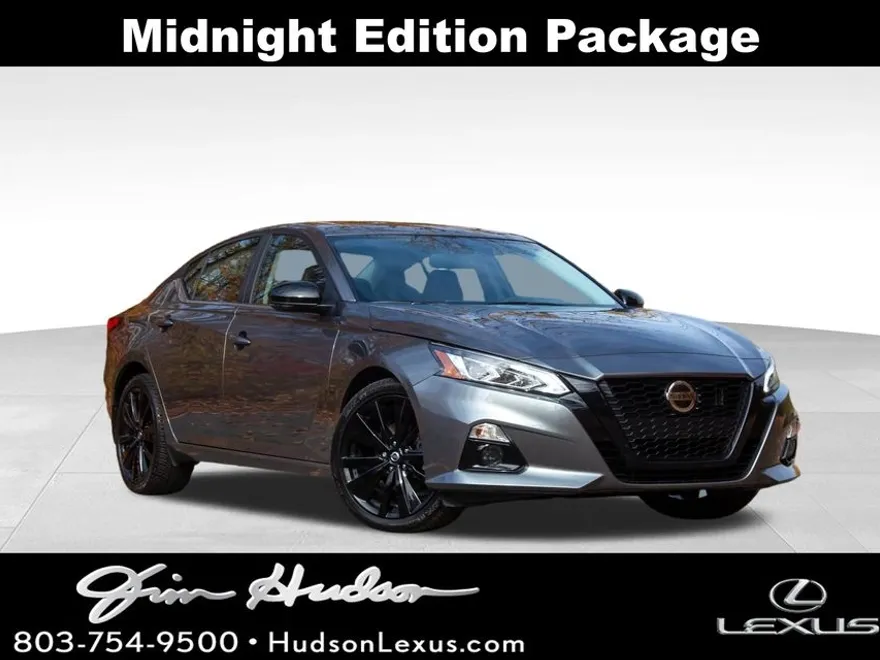 2022 Nissan Altima 2.5 SR photo 1