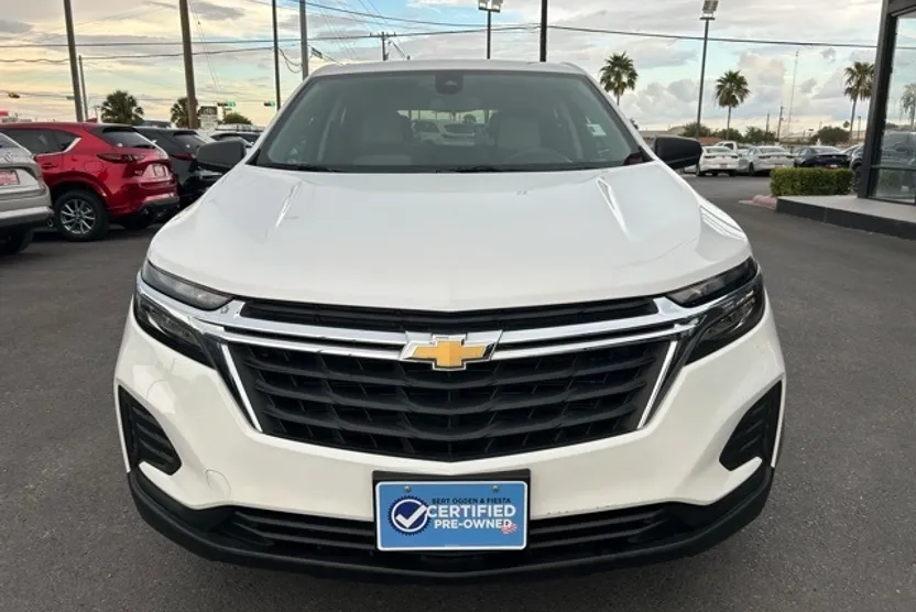 2024 Chevrolet Equinox LS photo 1