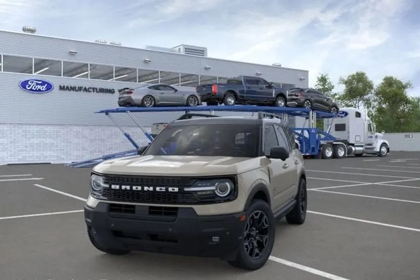 2025 Ford Bronco Sport Outer Banks photo 1