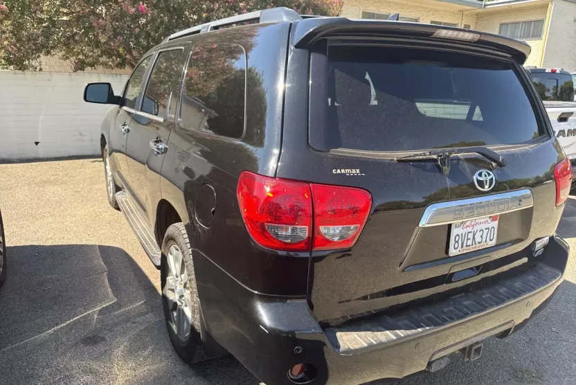 2014 Toyota Sequoia Limited photo 1