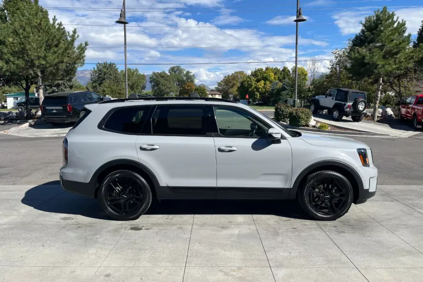 2024 Kia Telluride SX Prestige X-Line photo 1