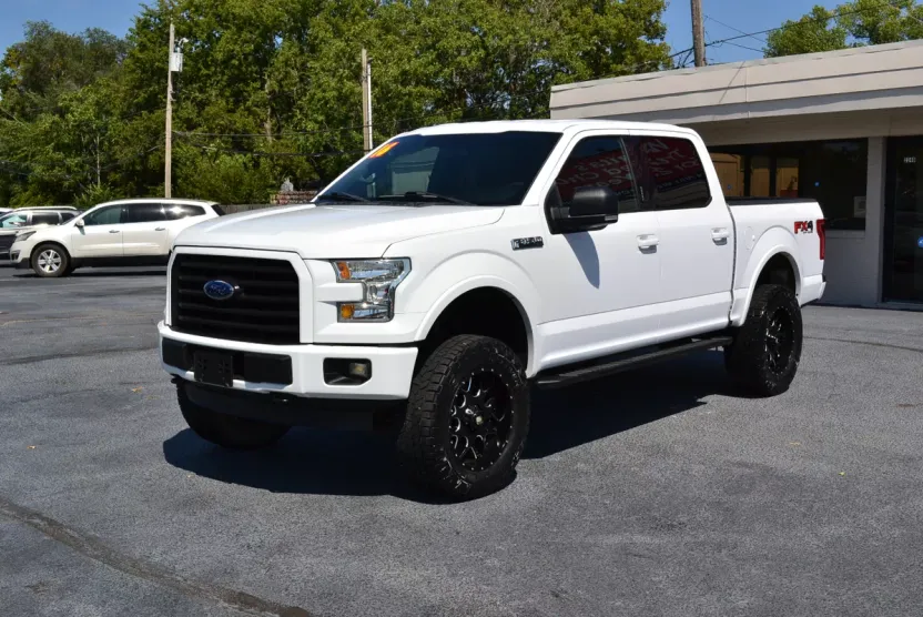 2016 Ford F-150 FX4 photo 1
