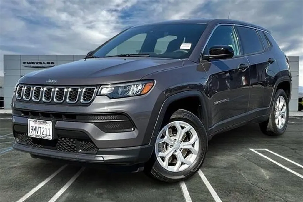 2024 Jeep Compass Sport photo 1