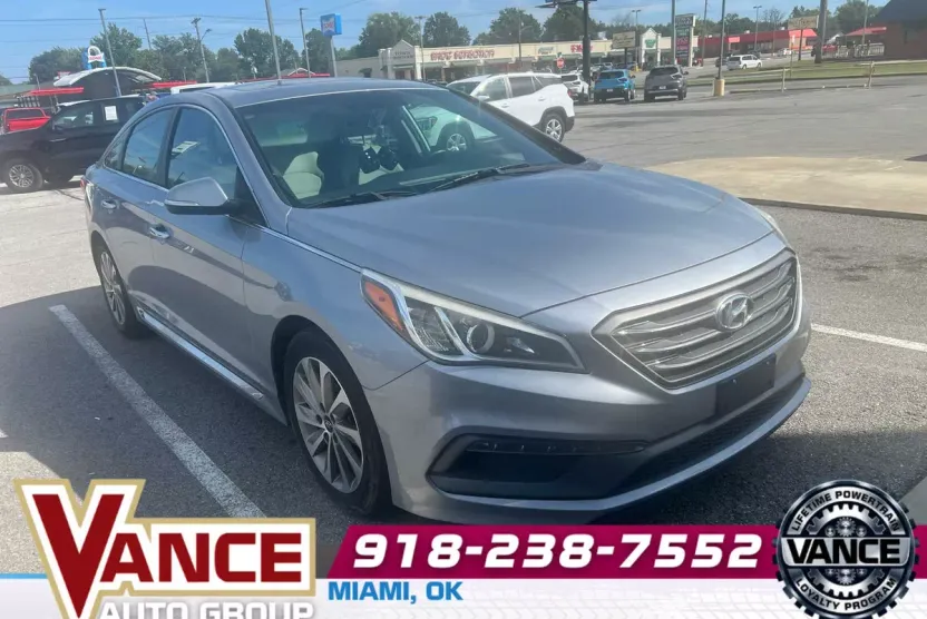 2017 Hyundai Sonata Sport photo 1