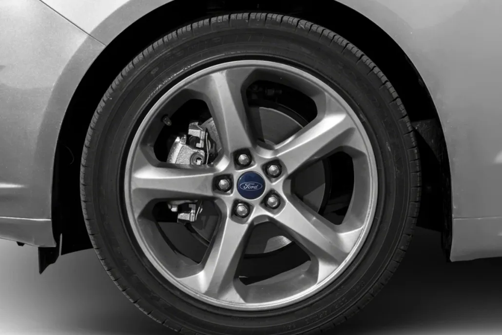 2016 Ford Fusion SE photo 1