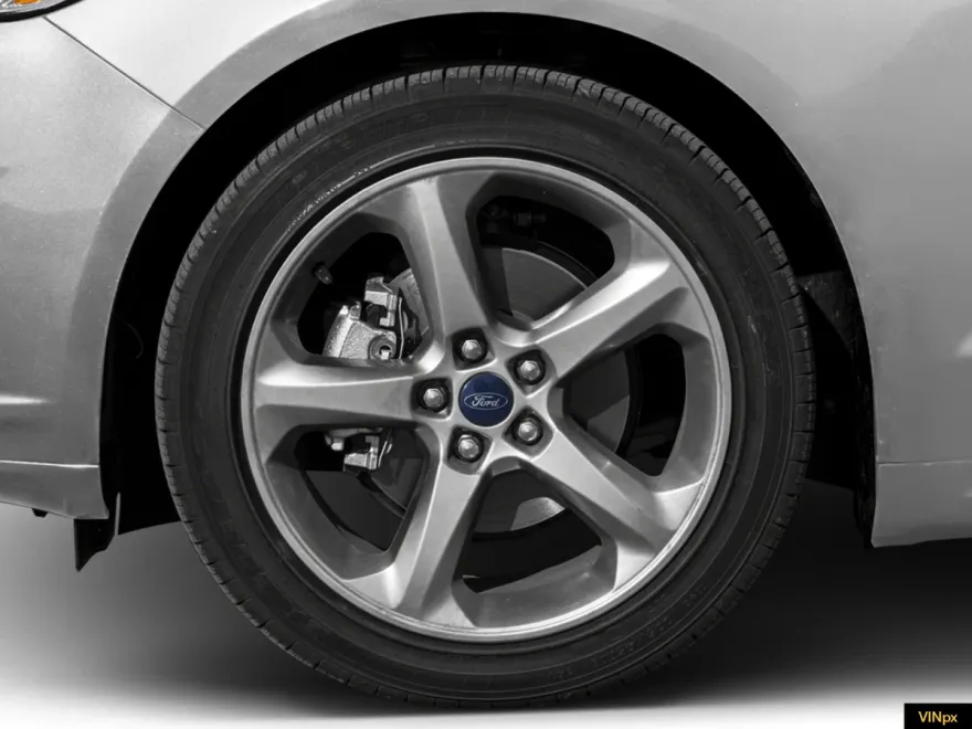 2016 Ford Fusion SE photo 1