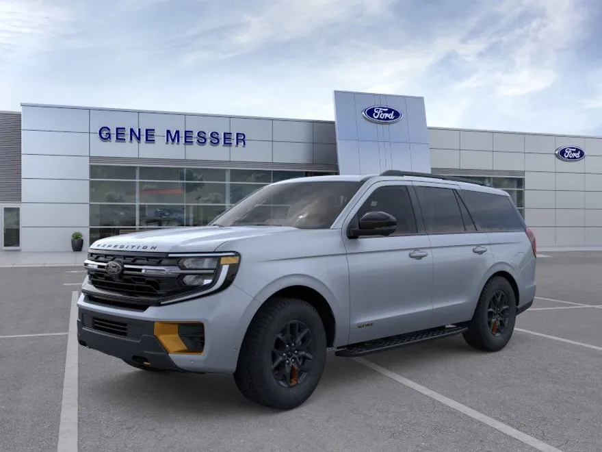 2025 Ford Expedition photo 1