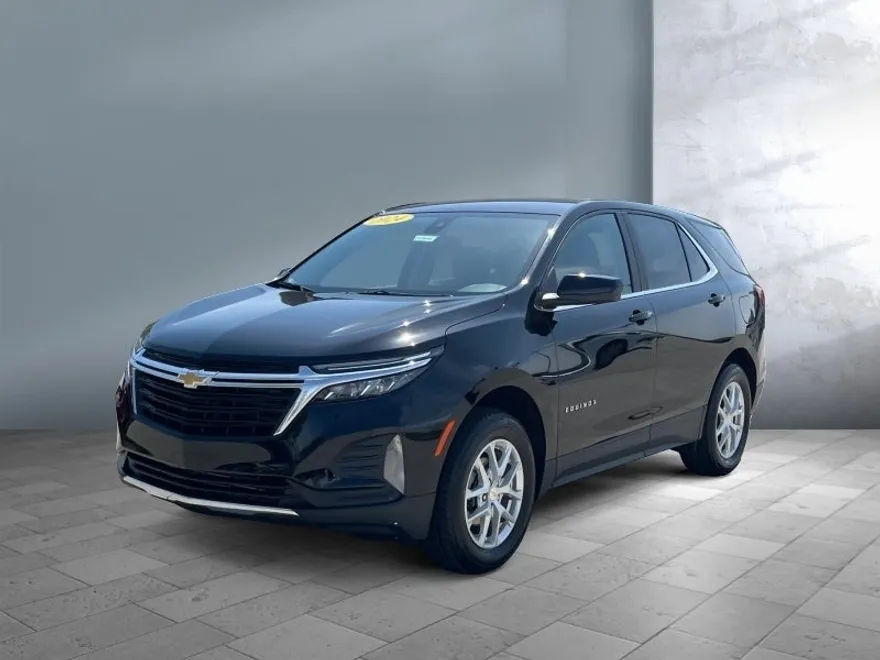 2024 Chevrolet Equinox LT photo 1