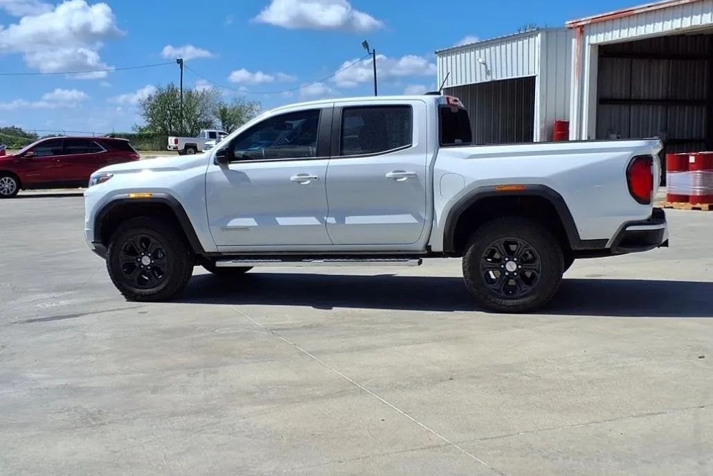 2024 Gmc Canyon Elevation photo 1