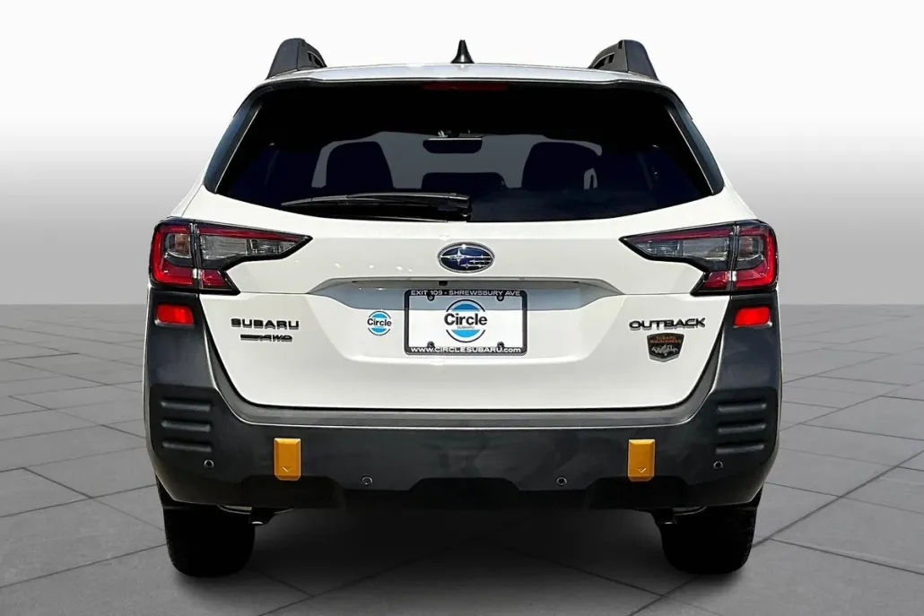 2022 Subaru Outback Wilderness photo 1