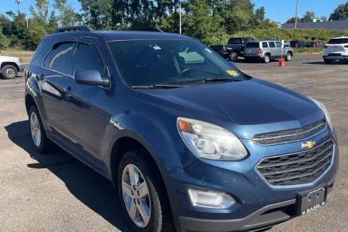 2016 Chevrolet Equinox LT photo 3