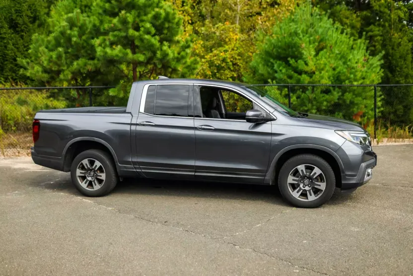 2017 Honda Ridgeline RTL-E photo 1