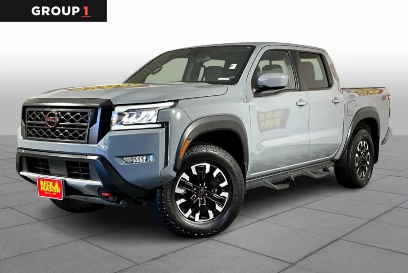 2023 Nissan Frontier PRO-4X photo 1