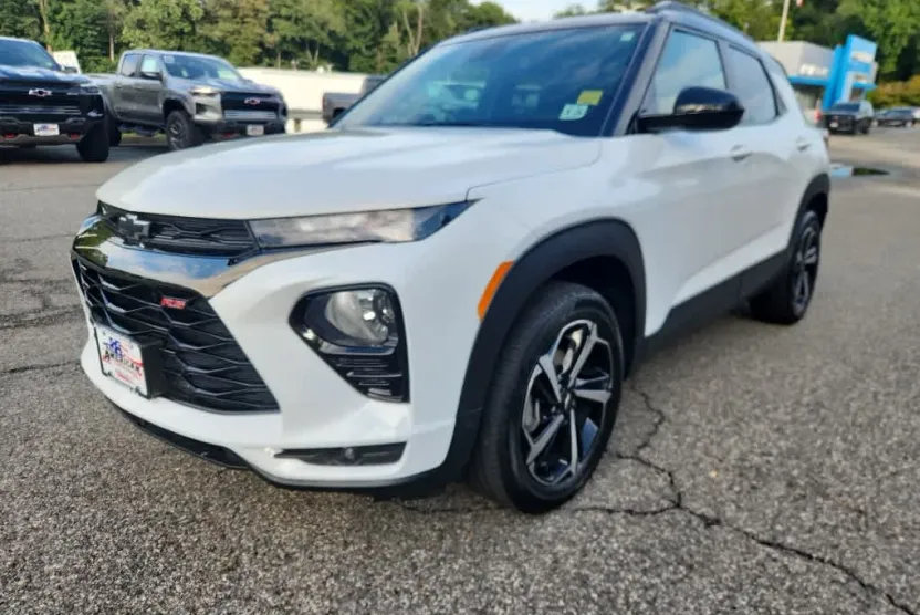 2023 Chevrolet Trailblazer RS photo 1