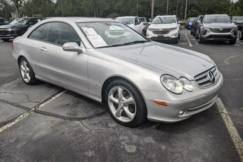 2005 Mercedes Benz CLK photo 1