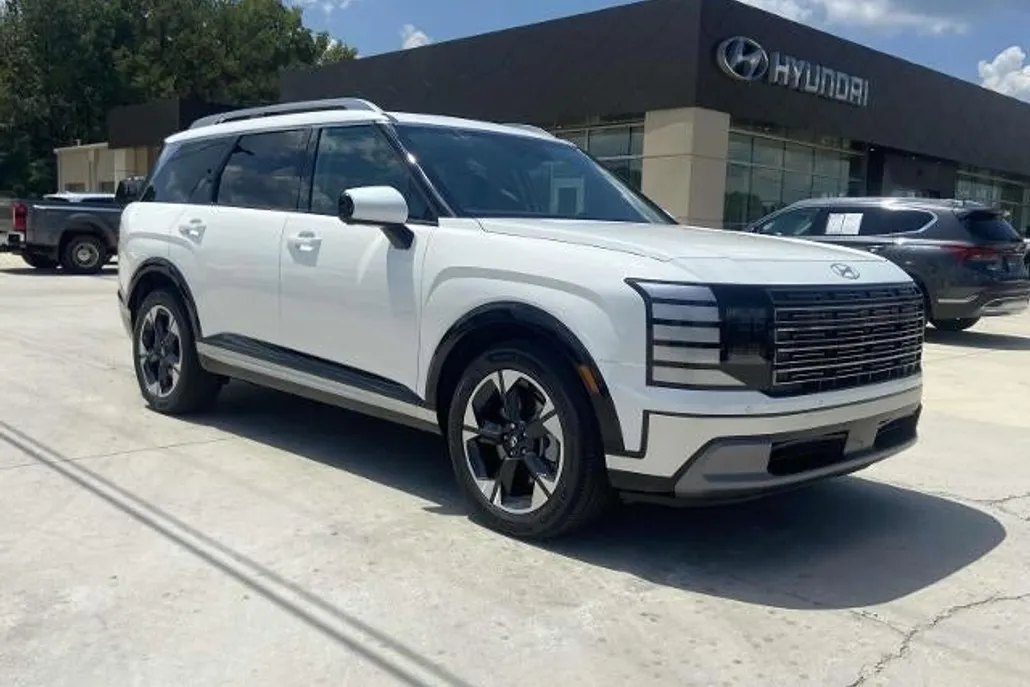 2026 Hyundai Palisade Limited photo 1
