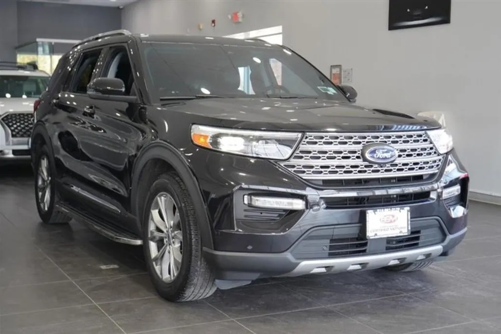 2021 Ford Explorer Limited photo 1