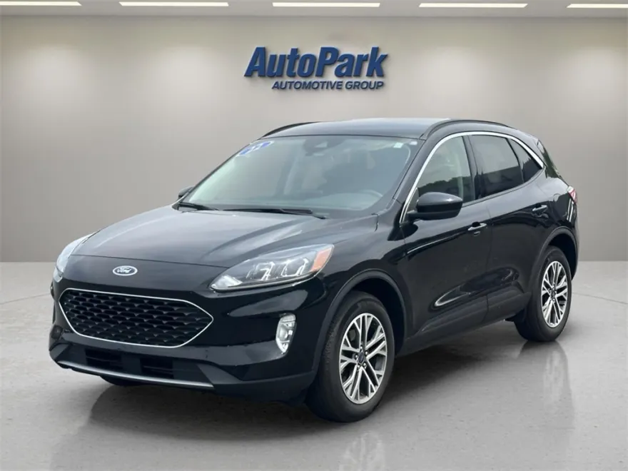 2022 Ford Escape SEL photo 1
