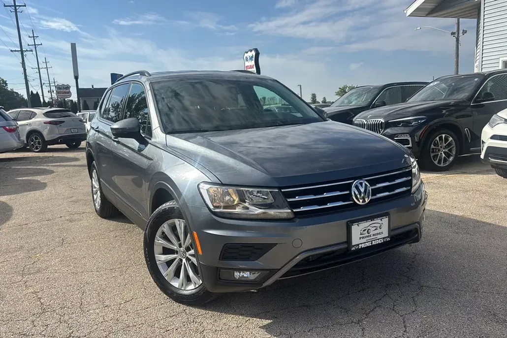 2018 Volkswagen Tiguan S photo 1