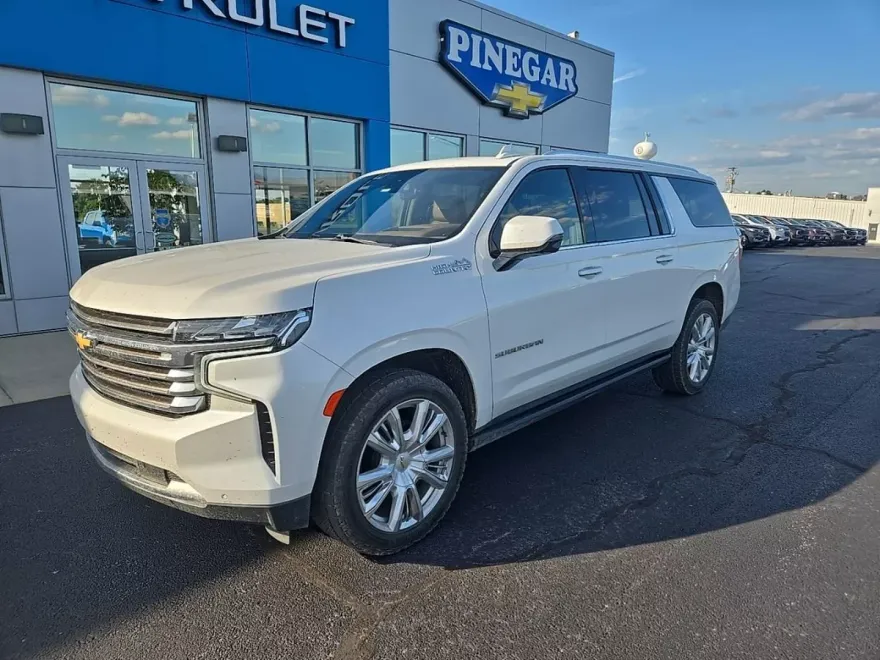 2021 Chevrolet Suburban High Country photo 1