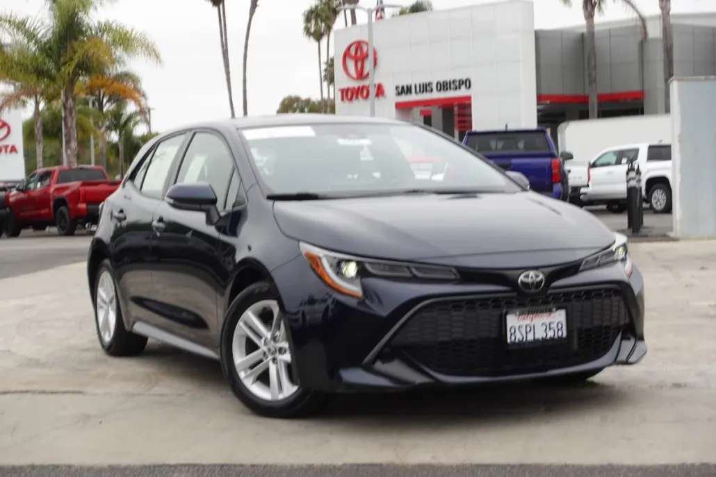 2021 Toyota Corolla SE photo 1