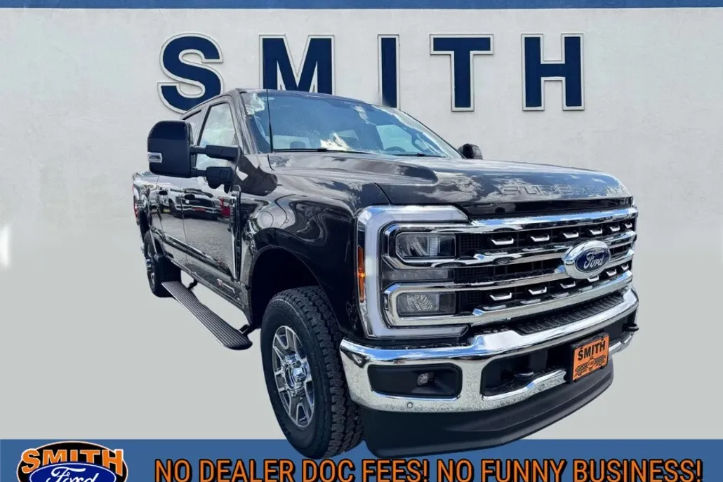 2025 Ford F-350 Lariat photo 1