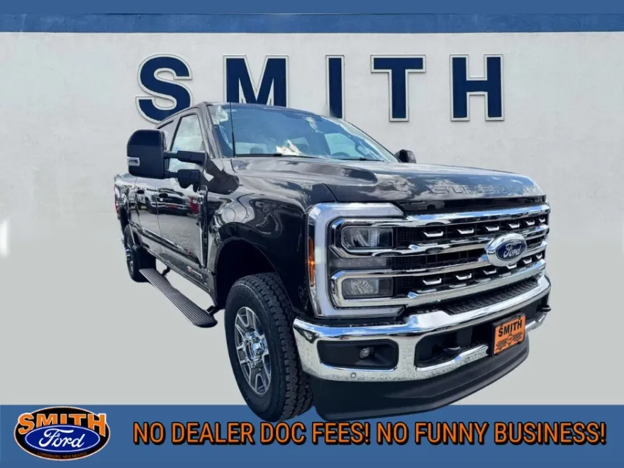 2025 Ford F-350 Lariat photo 1