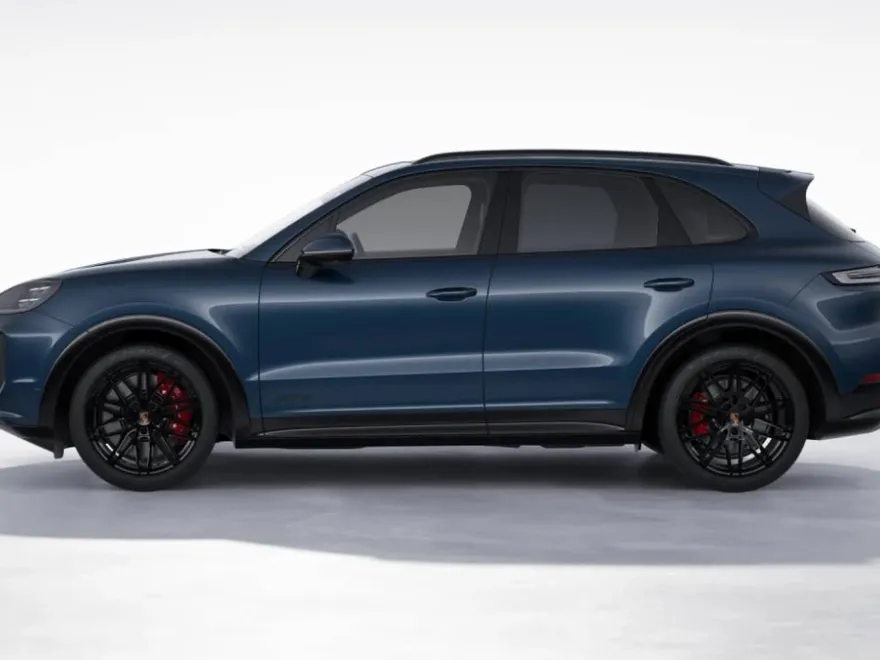 2026 Porsche Cayenne GTS photo 1