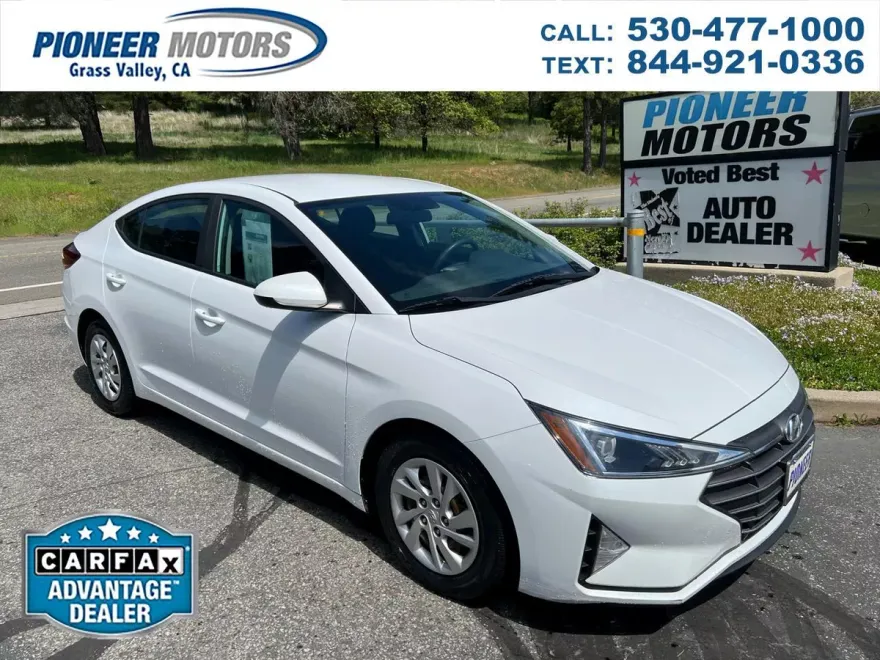 2019 Hyundai Elantra SE photo 1