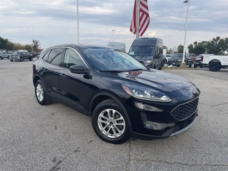 2022 Ford Escape SE photo 1