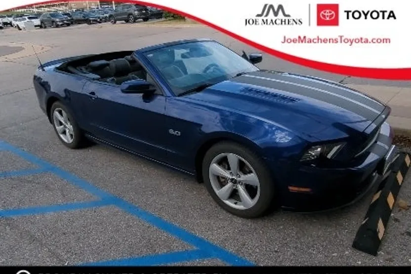 2013 Ford Mustang GT Premium Convertible photo 1