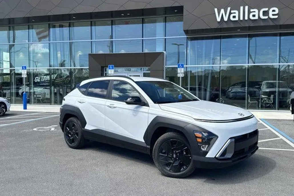 2026 Hyundai Kona SEL photo 1