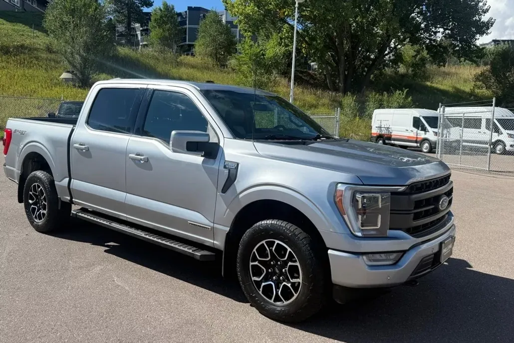 2022 Ford F-150 Lariat photo 1