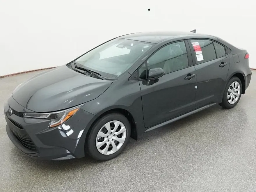 2026 Toyota Corolla LE photo 1