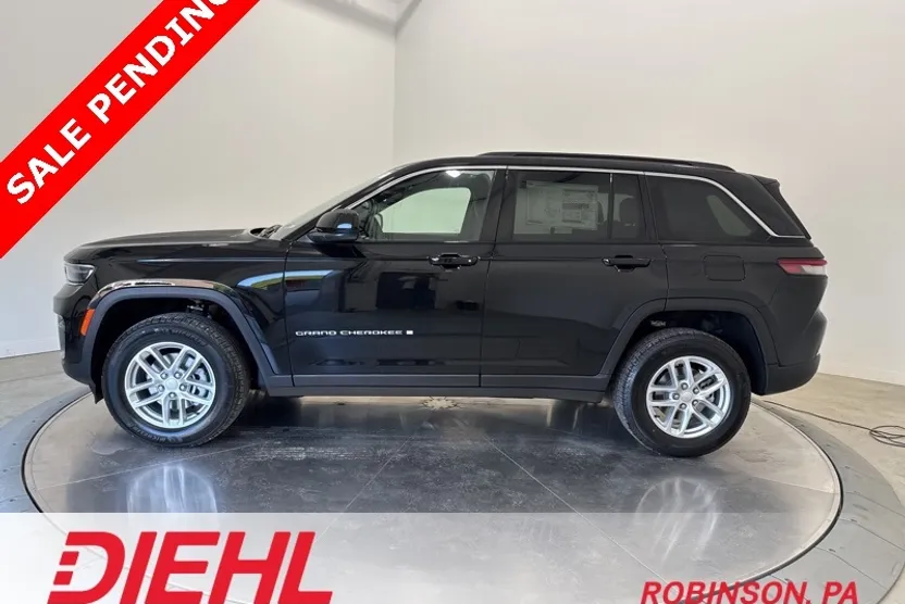 2025 Jeep Grand Cherokee Laredo X photo 1