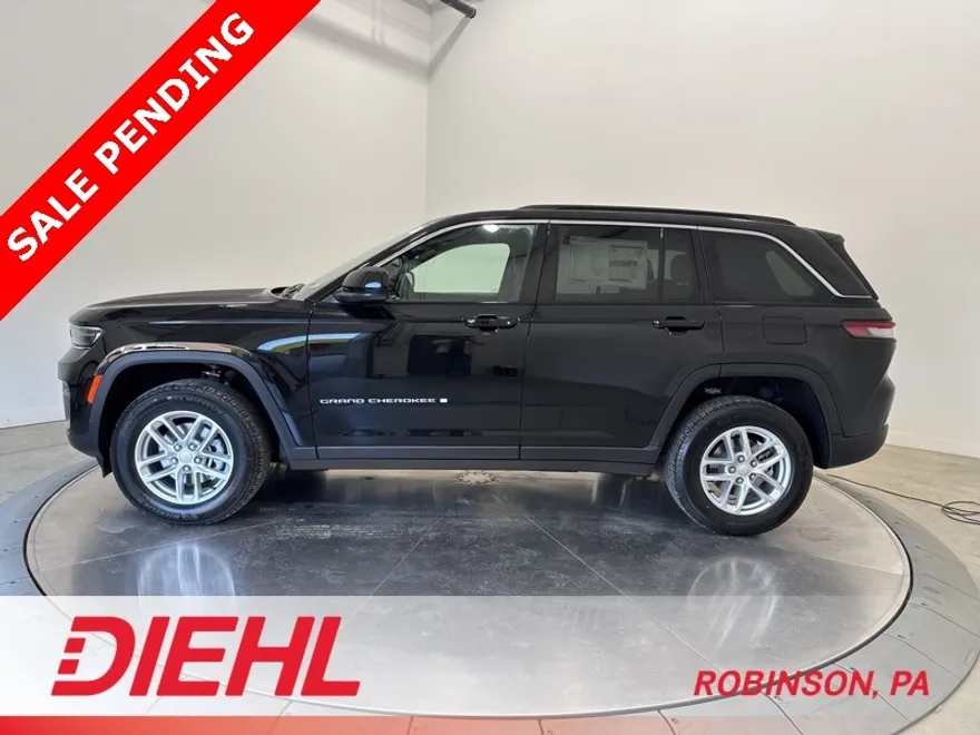 2025 Jeep Grand Cherokee Laredo X photo 1