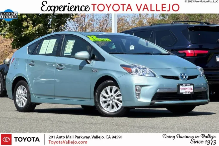 2012 Toyota Prius Base photo 1