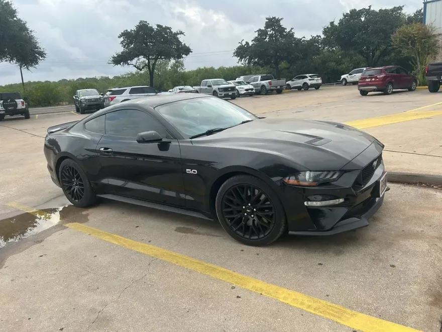 2019 Ford Mustang GT photo 1