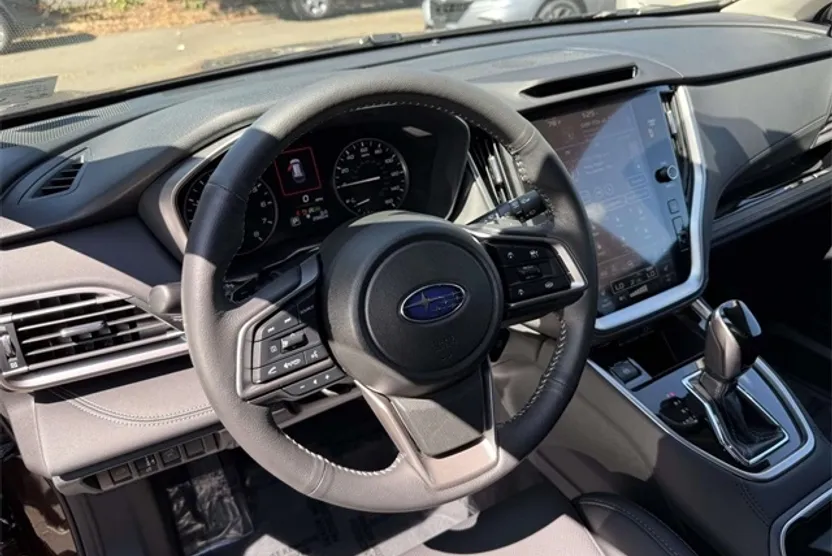 2025 Subaru Outback Limited XT photo 1