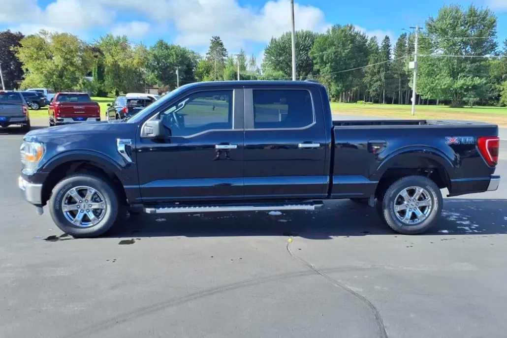 2021 Ford F-150 XLT photo 1
