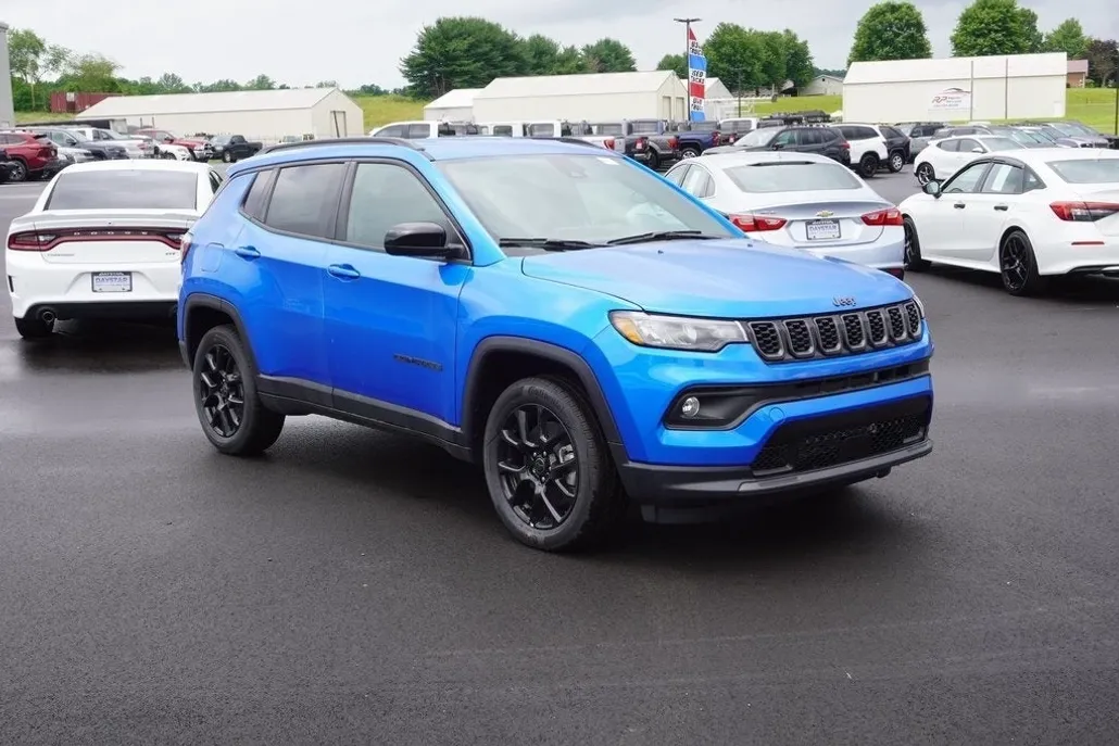 2025 Jeep Compass Latitude photo 1