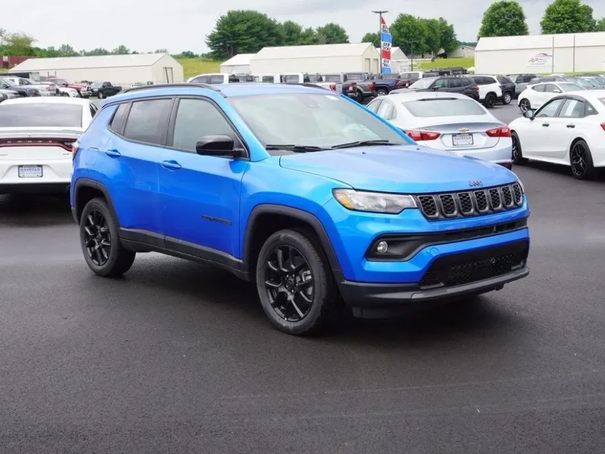 2025 Jeep Compass Latitude photo 1
