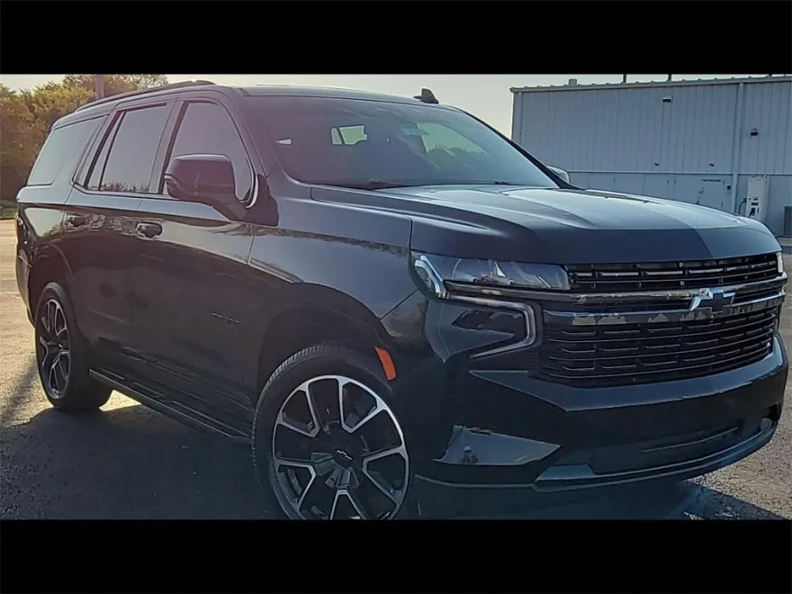 2022 Chevrolet Tahoe RST photo 1
