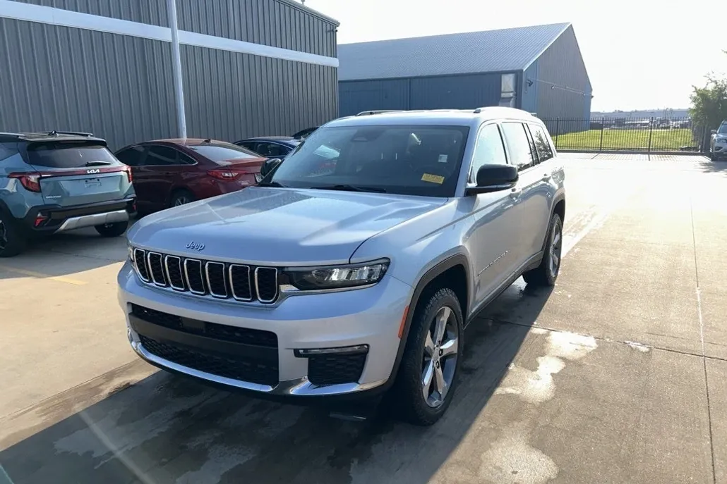 2021 Jeep Grand Cherokee Limited photo 1
