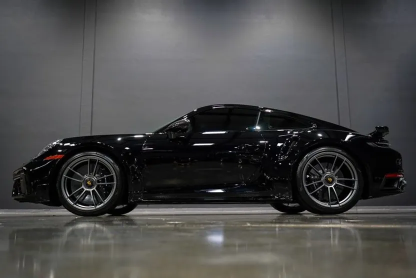 2022 Porsche 911 Turbo S photo 1
