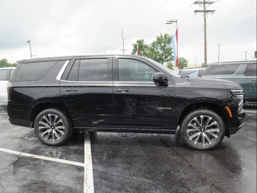 2025 Chevrolet Tahoe High Country photo 1