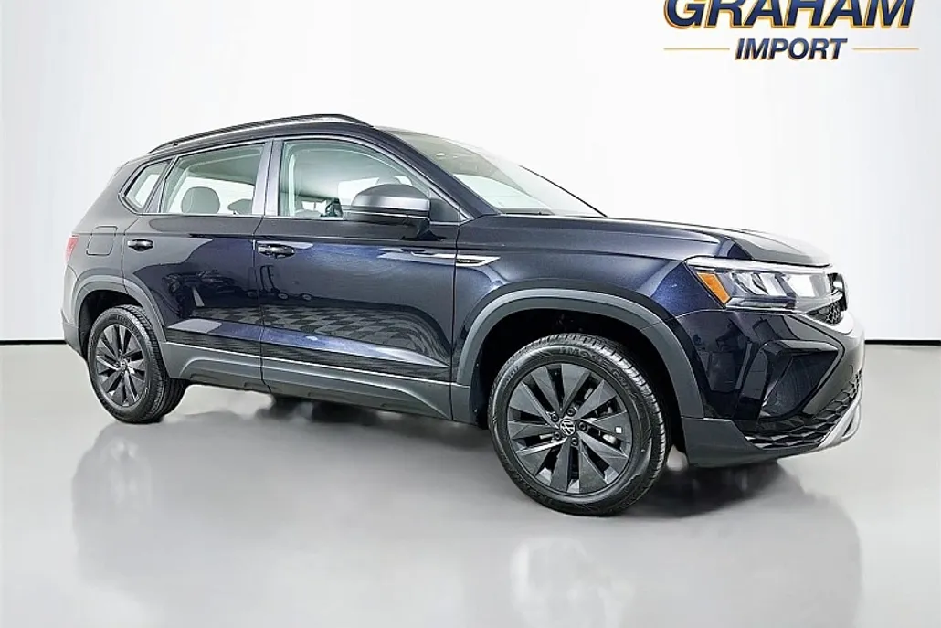 2024 Volkswagen Taos S photo 1